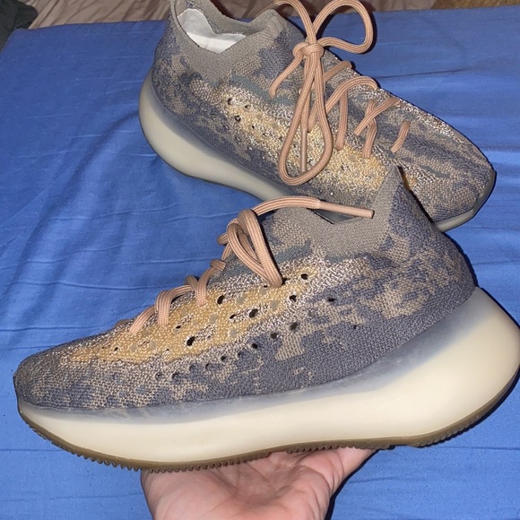 Adidas Yeezy Boost 380 Mist - Picture 3 of 7